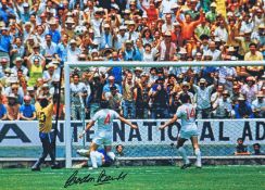 Autographed Gordon Banks 16 X 12 Photo - Col, Depicting The England Goalkeeper Making An