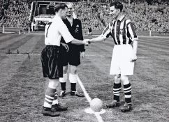 Autographed Tom Finney 16 X 12 Photo - B/W, Depicting The Preston North End Captain Shaking Hands