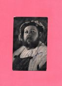 Charles Laughton signed 6x4 vintage black and white photograph. This vintage photograph does have