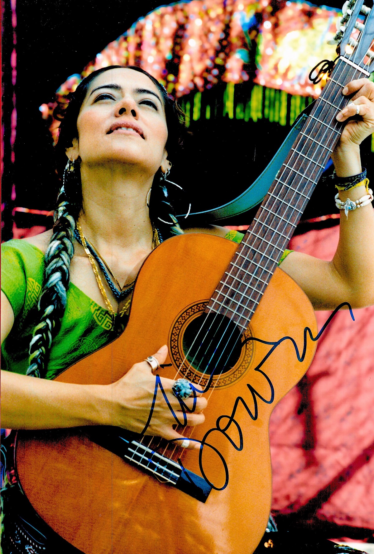 Lila Downs signed 12x8 colour photo. Mexican singer-songwriter and actress. She performs her own