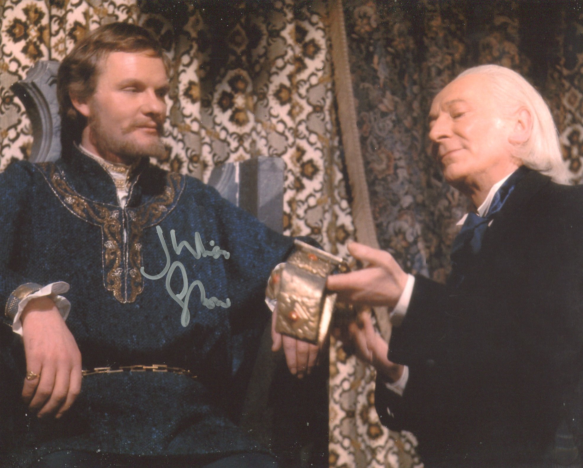 Doctor Who 8x10 inch photo scene signed by K9 actor Julian Glover. Good condition. All autographs