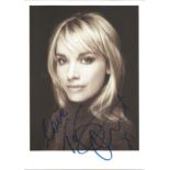 Tamzin Outhwaite signed 8x6 colour photo. Tamzin Maria Outhwaite ( born 5 November 1970) is an