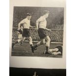 Football. Manchester United Legend Roger Byrne Personally Signed newspaper Clipping in black wood