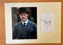 Actor Jude Law Personally Signed signature piece with 10x8 Colour Photo, Mounted to an overall