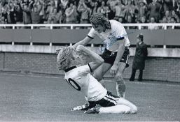Autographed John Evanson 12 X 8 Photo - B/W, Depicting Fulham's Rodney Marsh On His Knees As He