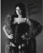 Dana Gillespie signed 10x8 black and white photo. Dana Gillespie (born Richenda Antoinette de
