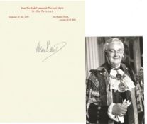 Sir Allan Davis GBE, Lord Mayor of London 1985 86, signature on Lord Mayor headed paper