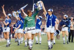 Autographed Neville Southall 12 X 8 Photo - Col, Depicting Southall And Team Mate Graham Sharp