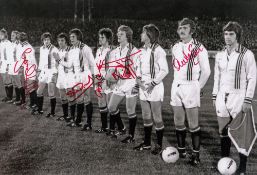 Autographed Man United 12 X 8 Photo - B/W, Depicting Players Lining Up Shoulder To Shoulder Prior To