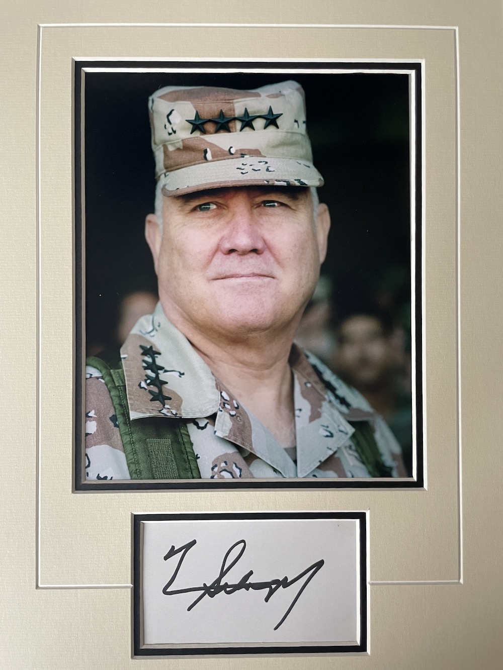 Norman Schwarzkopf American Gulf War General Signed Display. Good condition. All autographs come