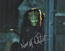 Neve Mcintosh Signed 10x8 Colour Photograph. In May 2010, Mcintosh Appeared In Two Episodes Of The