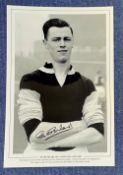 Football, Peter McParland signed 12x18 black and white photograph. McParland was one of Aston Villas