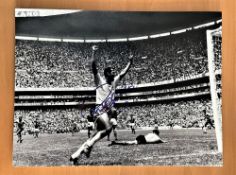 Football, Carlos Alberto Torres signed 16x12 inch black and white photo. Pictured during the 1970