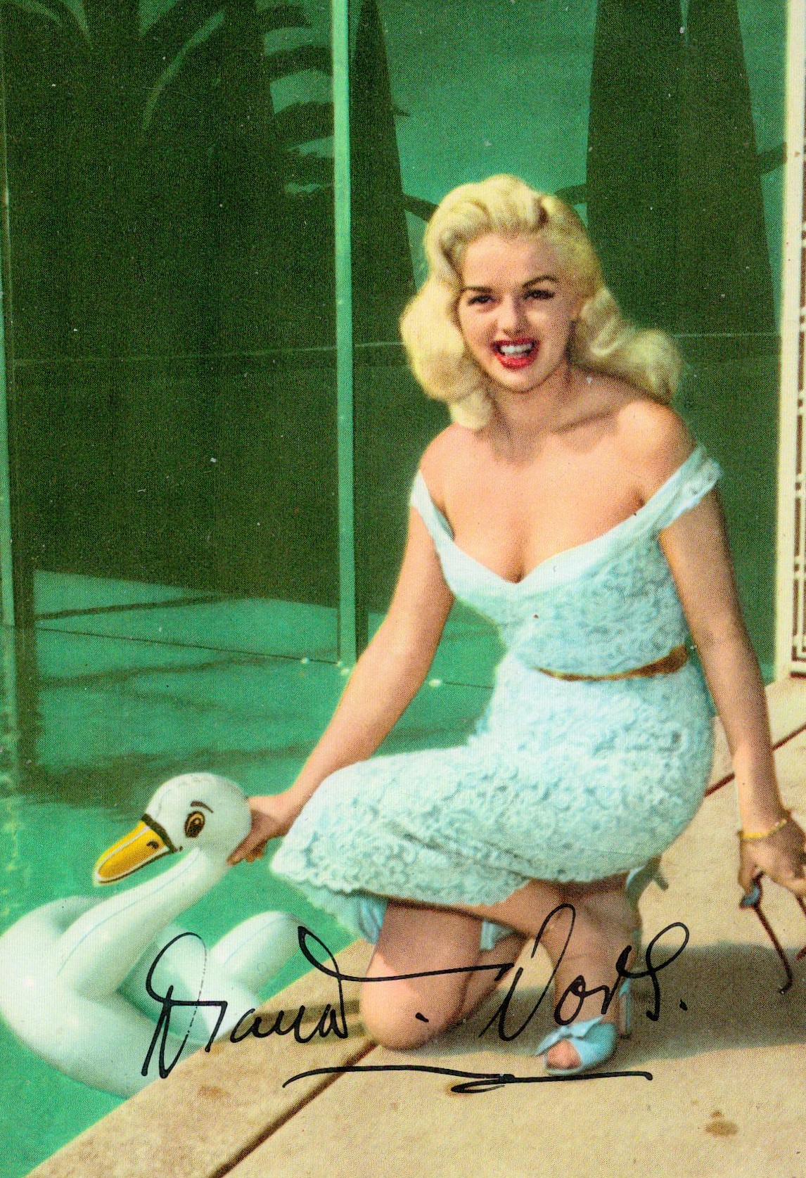 Diana Dors signed 6x4 colour post card photo. Diana Dors (born Diana Mary Fluck; 23 October 1931 - 4