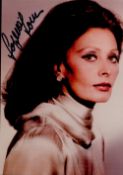 Sophia Loren signed 6 x 4 glossy colour photograph signed in blue sharpie pen. Sophia Loren was