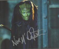 Neve Mcintosh Signed 10x8 Colour Photograph. In May 2010, Mcintosh Appeared In Two Episodes Of The