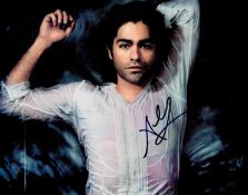 Actor, Adrian Grenier signed 10x8 colour photograph. Grenier (born July 10, 1976) is an American