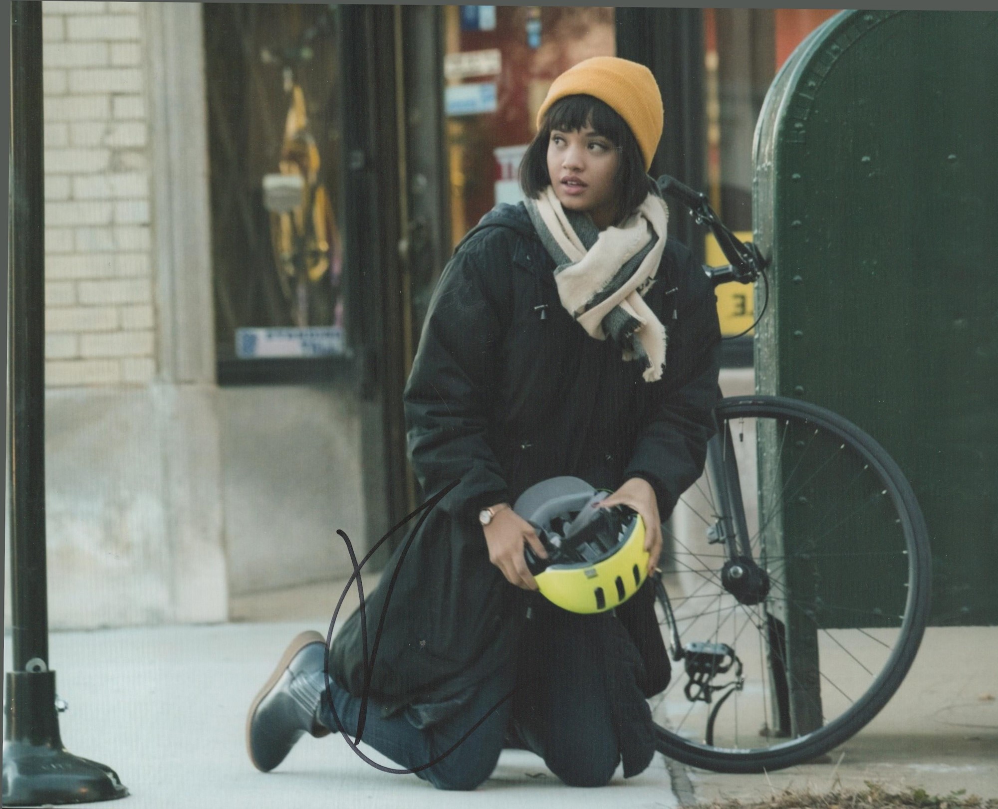 Kiersey Clemons American Actress, Singer And Producer 10x8 Signed Colour Photo. Good condition.