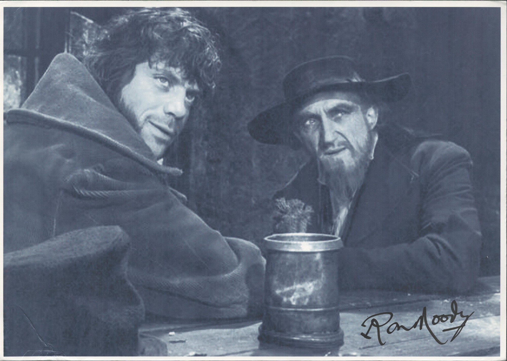 Oliver! Actor, Ron Moody signed 12x8 black and white photograph pictured during his time playing