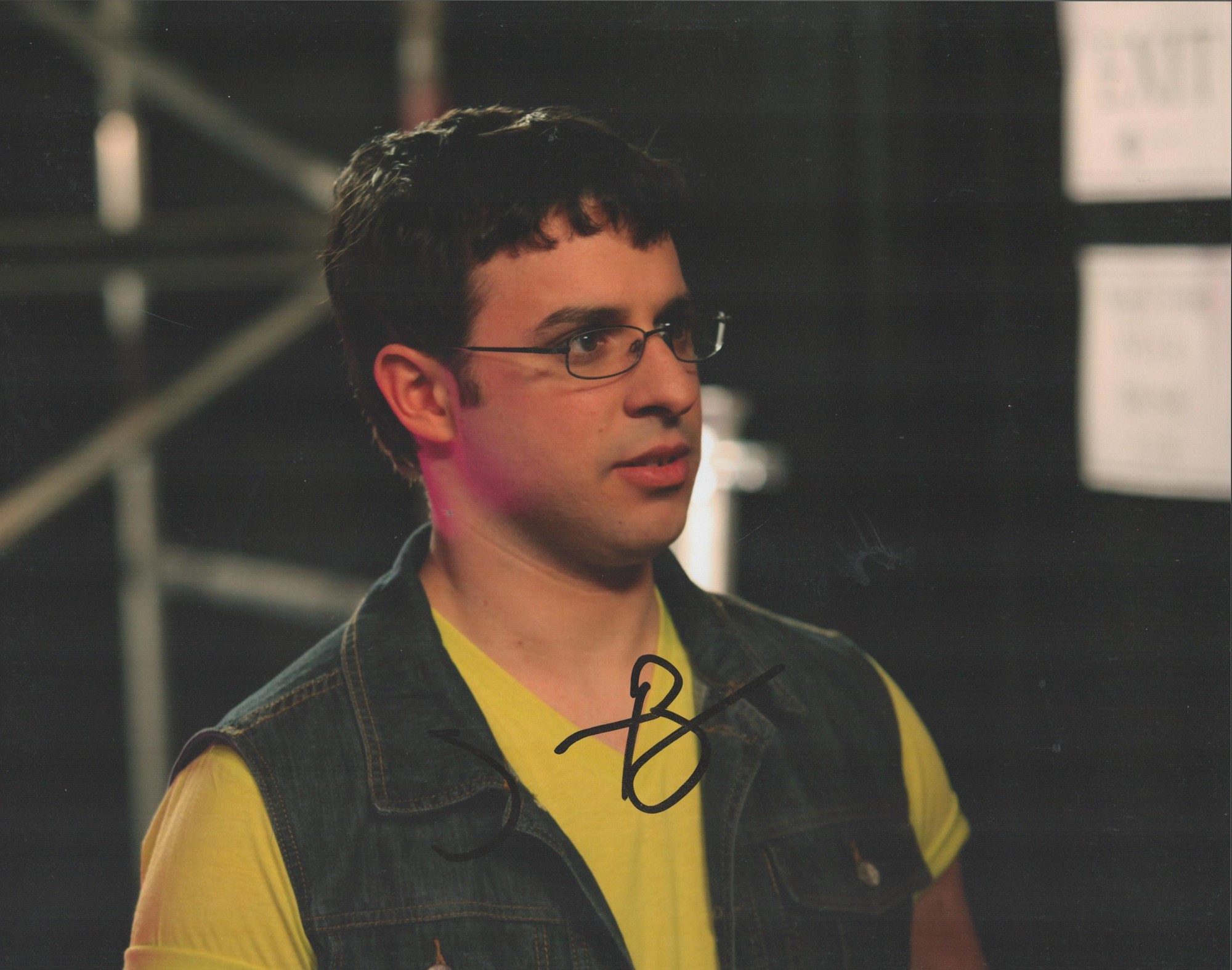 The Inbetweeners Actor, Simon Bird signed 10x8 colour photograph. Bird (born 19 August 1984) is an