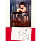 Liza Minnelli signed 6x4 white card and 9x7 Cabaret colour photo. Liza May Minnelli is an American