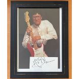 Hank Marvin 14x10 framed signature piece featuring a colour photograph of the musician plus a signed