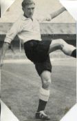 Danny Blanchflower, Tottenham Hotspur legend signed photo cut from a newspaper, measures approx