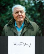 Sir David Attenborough signed 6 x 4 white card. Accompanying the signed card is an unsigned glossy