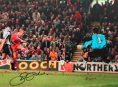 Football Stan Collymore signed 16x12 colour photo pictured scoring for Liverpool against