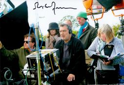 Stephen Frears signed 12x8 colour photo. Frears is an English director and producer of film and