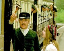 Bernard Cribbins signed Railway Children 10x8 colour photo. Bernard Joseph Cribbins OBE (born 29