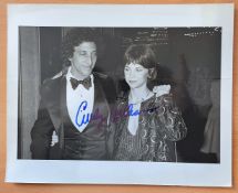 Cindy Williams signed 10 x 8 black and white photo. Williams is an American actress and producer,