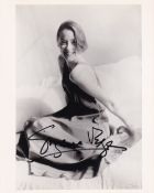 Suzanne Vega, Chart Topping Singer Songwriter, 10x8 inch Signed Photo. Good condition. All