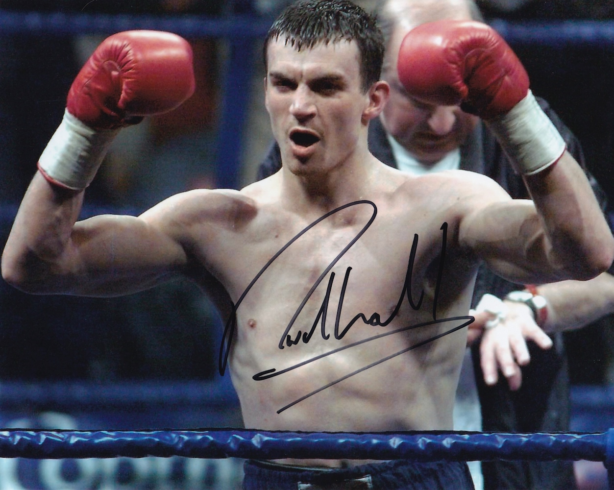 Richie Woodhall, Former World Champion Boxer, 10x8 inch Signed Photo. Good condition. All autographs