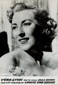 Music Vera Lynn signed 7x5 Decca Records vintage promo photo. Dame Vera Margaret Lynn CH DBE