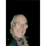 Murray Walker signed 8x6 colour photo. Graeme Murray Walker OBE (10 October 1923 - 13 March 2021)