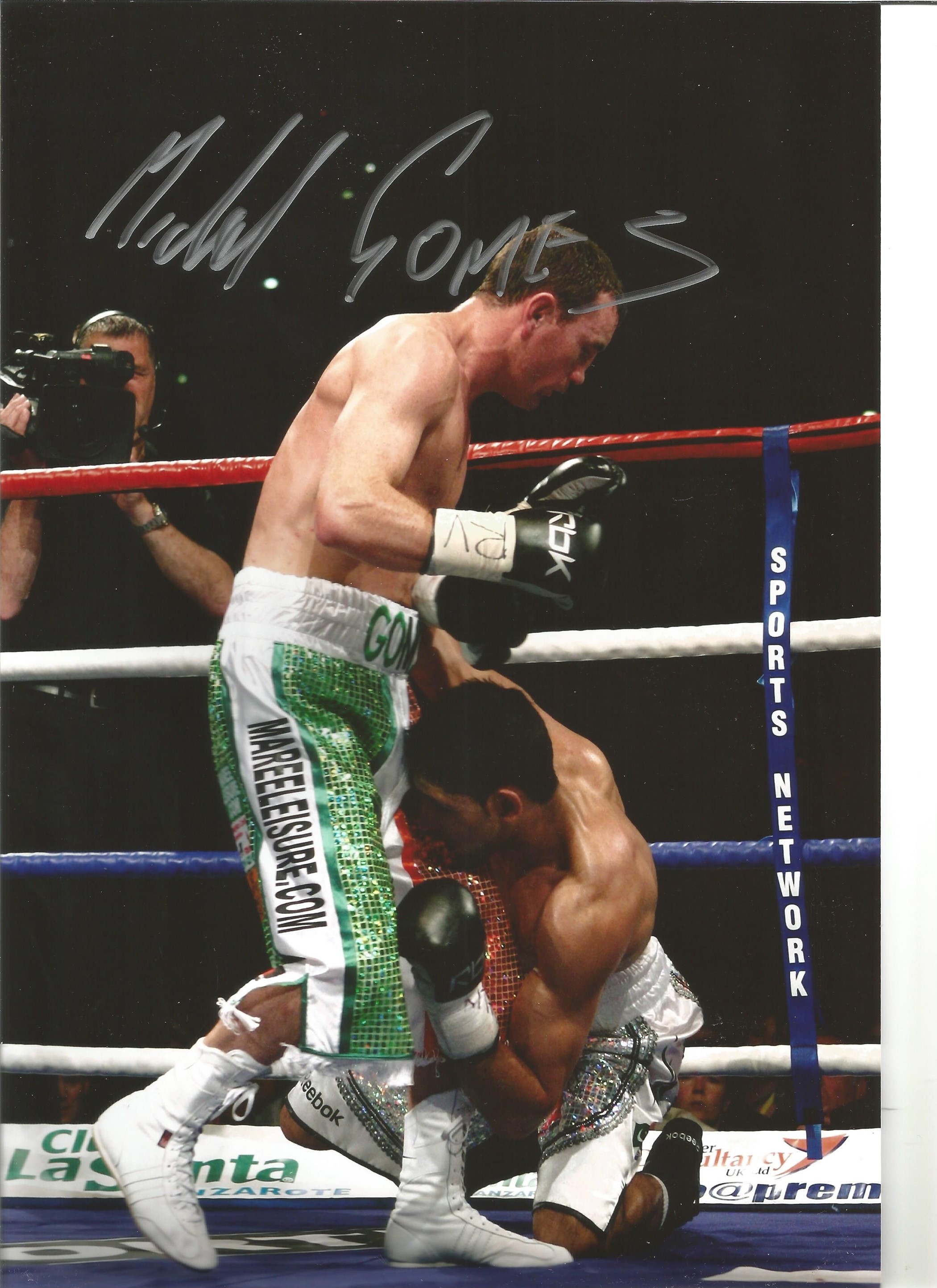 Boxing, Michael Gomez 12x8 Signed Colour Photograph. Good condition. All autographs come with a