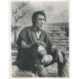 Anthony Quinn signed 10x8 black and white photo. Manuel Antonio Rodolfo Quinn Oaxaca (April 21, 1915