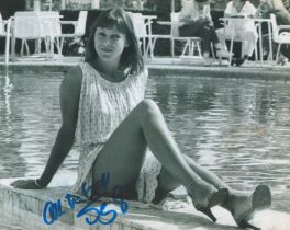 Jenny Agutter signed 10x8 black and white photo. Jennifer Ann Agutter OBE (born 20 December 1952) is