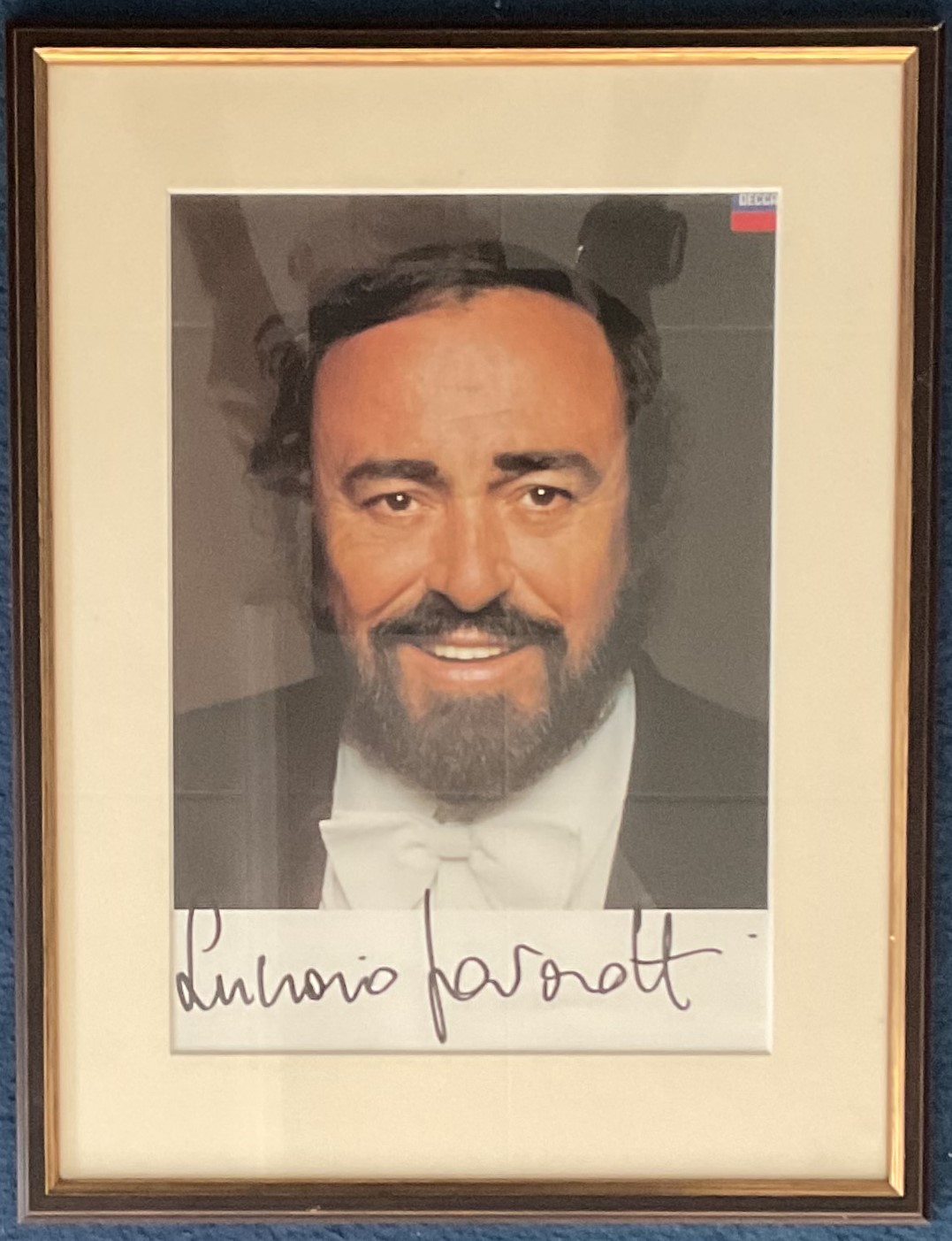 Music Luciano Pavarotti signed 14 x 12 inch colour Decca records photo. Very nicely framed in