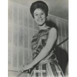 Helen Shapiro Singer Signed Vintage 8x10 Star Photo. Good condition. All autographs come with a