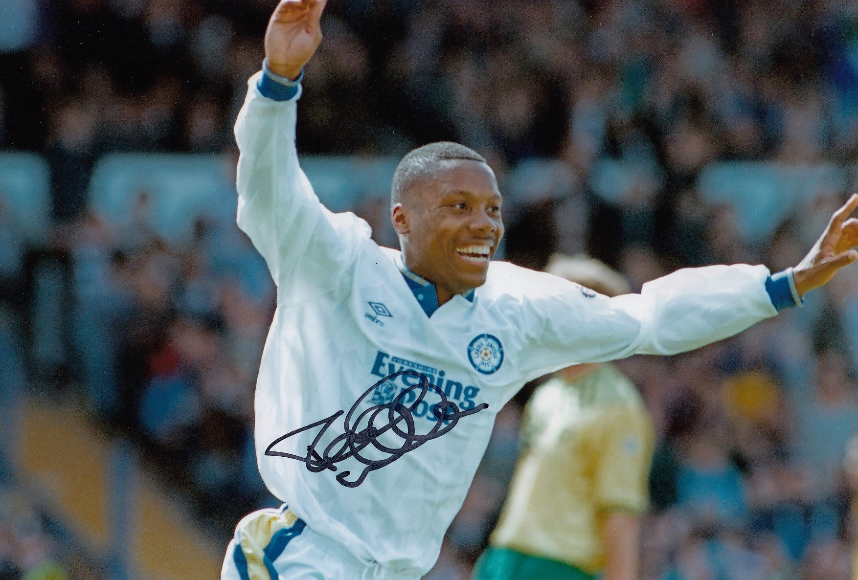 Autographed Rod Wallace 12 X 8 Photo colour, Depicting The Leeds United Striker Running Away In