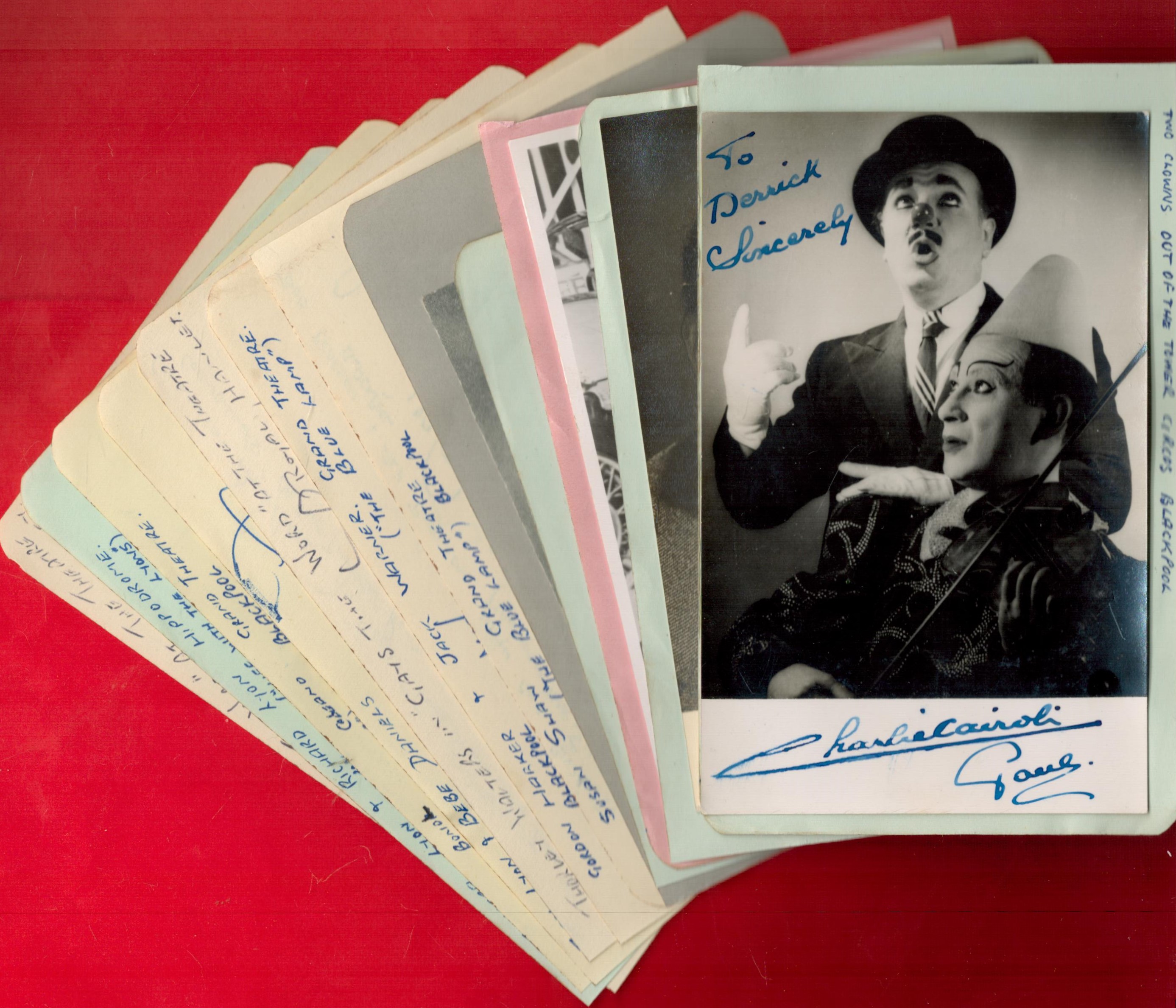 Actors and entertainers, 12 signed pages or photos attached to pages. The artists are (pages): Bonar