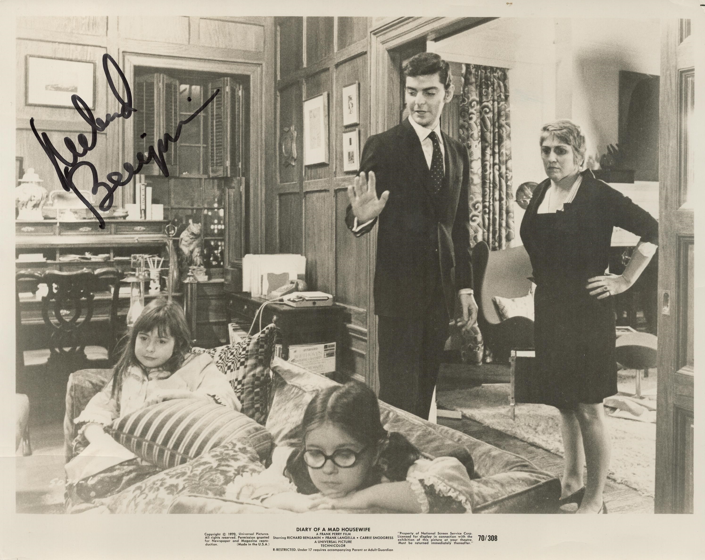 Richard Benjamin signed 10x8 vintage black and white Diary of a Mad Housewife lobby card photo. Good