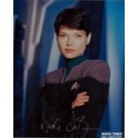 Star Trek Actor, Nicole de Boer signed colour promo photograph. Signed in black marker pen, this