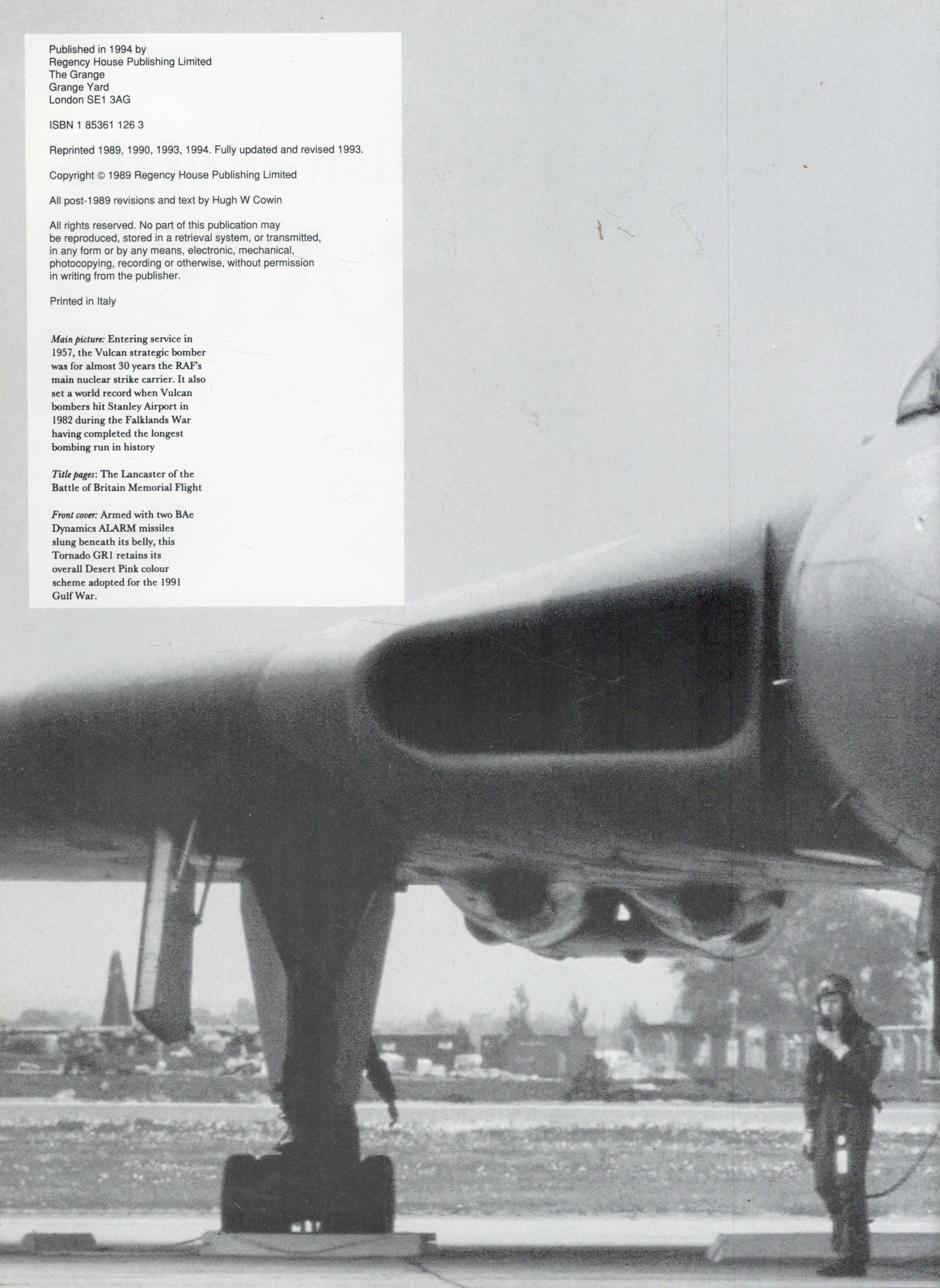 The History of The RAF by Christopher Chant Hardback Book 1994 Special Revised Edition published - Image 3 of 3