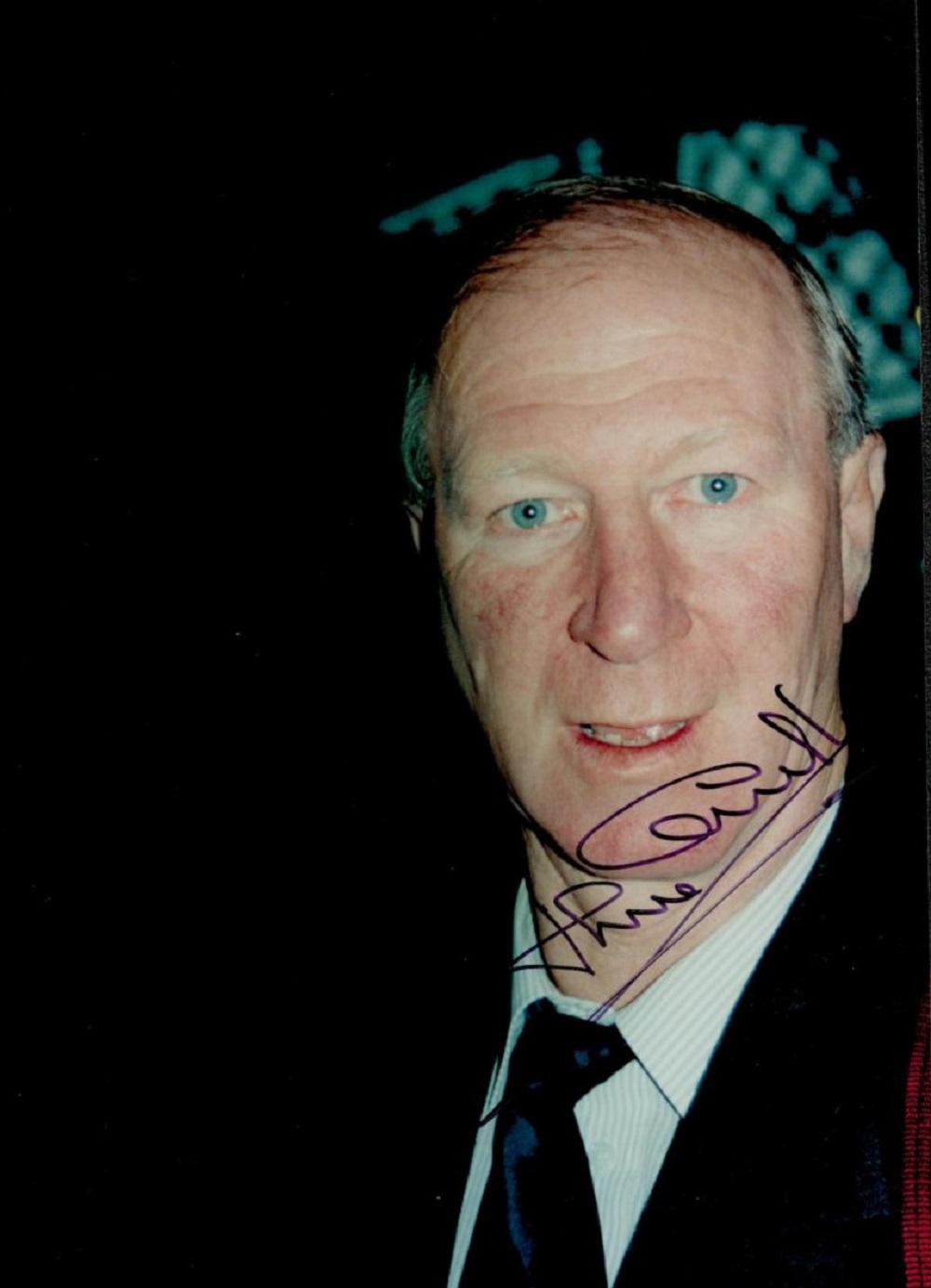 Jack Charlton signed 8x6 colour photo. John Charlton OBE DL (8 May 1935 - 10 July 2020) was an