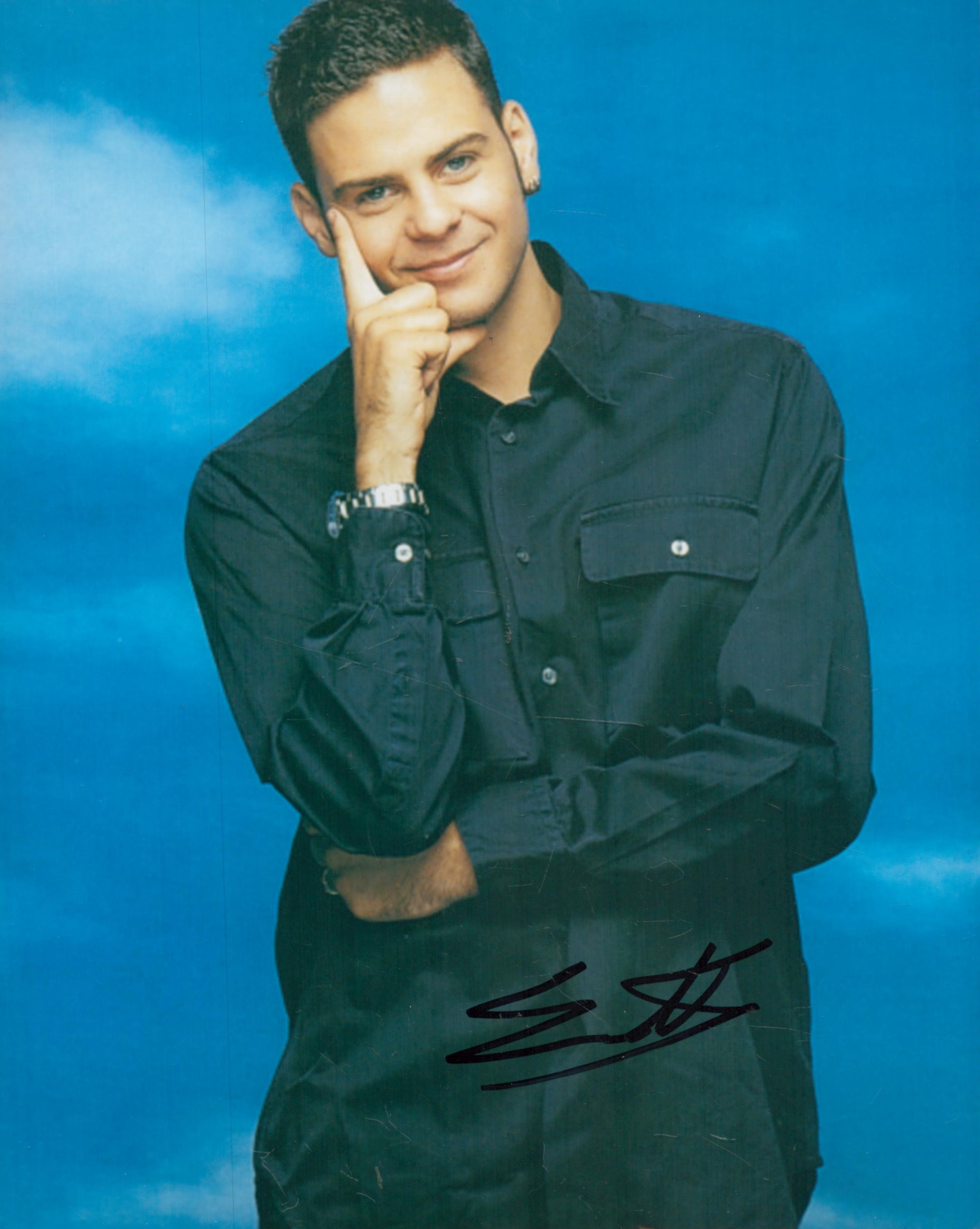 Scott Robinson signed 10x8 colour photo. Scott Robinson (born 22 November 1979 in Essex, England) is