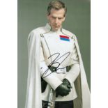 Ben Mendelsohn signed 12x8 colour photo. Mendelsohn is an Australian actor. He first rose to