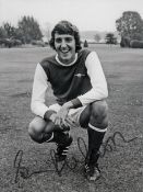 Autographed Sammy Nelson 8 X 6 Photo - B/W, Depicting The Arsenal Left-Back Striking A Full Length